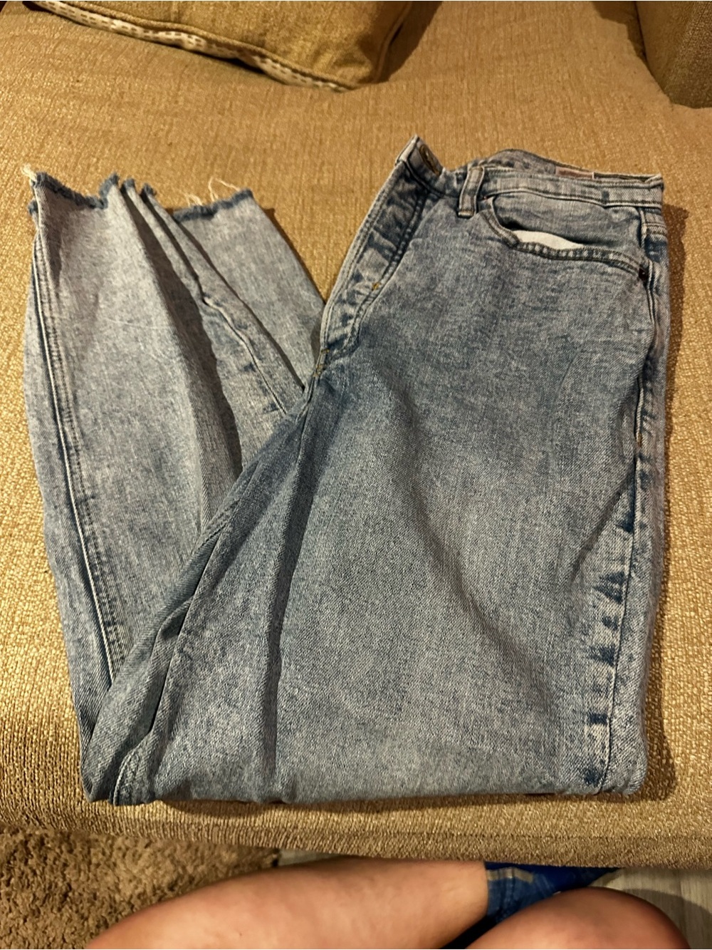 Light Wash Denim Jeans - Classic High-Rise